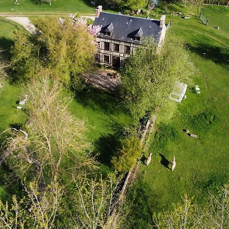 לינה וארוחת בוקר Fourmetot Le Petit Manoir De La Vernelle מראה חיצוני תמונה