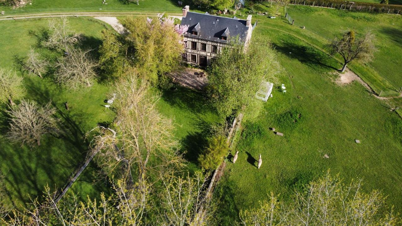לינה וארוחת בוקר Fourmetot Le Petit Manoir De La Vernelle מראה חיצוני תמונה